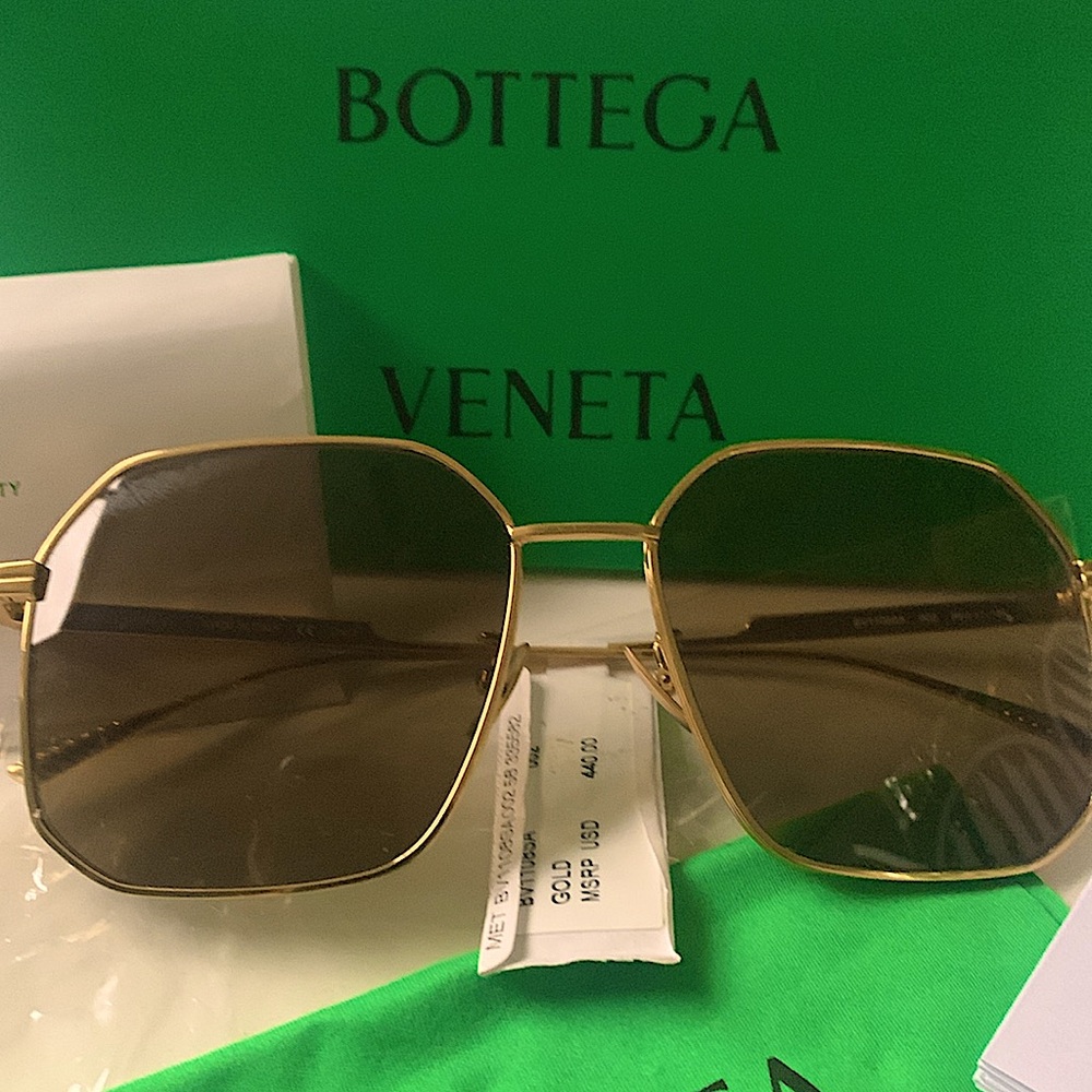 Bottega Veneta Bundle Sunglasses NEW With Tags with, box, brochures etc - Picture 10 of 15